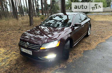 Седан Volkswagen Passat 2013 в Києві