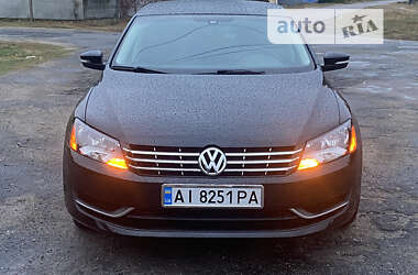 Седан Volkswagen Passat 2013 в Киеве