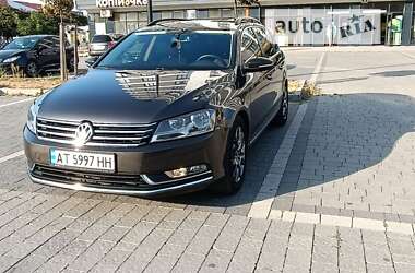 Універсал Volkswagen Passat 2014 в Івано-Франківську