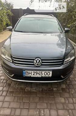 Универсал Volkswagen Passat 2011 в Раздельной