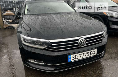 Седан Volkswagen Passat 2017 в Киеве