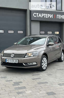 Универсал Volkswagen Passat 2011 в Тернополе