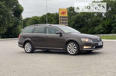 Универсал Volkswagen Passat 2012 в Луцке