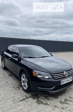 Седан Volkswagen Passat 2014 в Летичіві