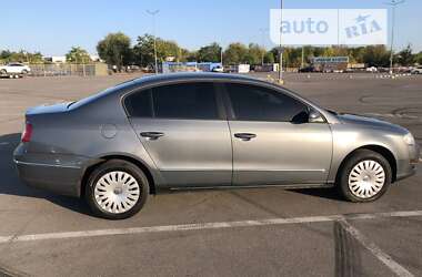 Седан Volkswagen Passat 2007 в Дніпрі