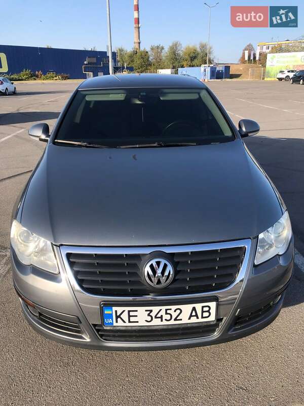 Седан Volkswagen Passat 2007 в Дніпрі