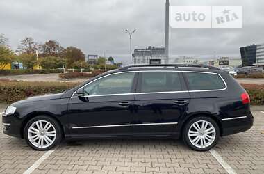 Універсал Volkswagen Passat 2010 в Житомирі