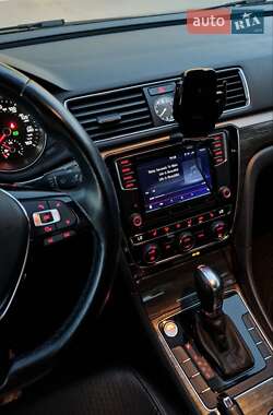 Седан Volkswagen Passat 2016 в 