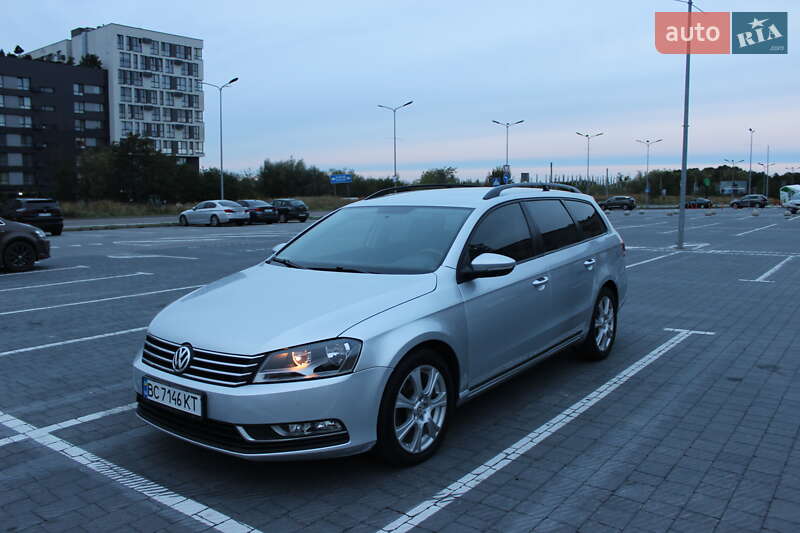 Универсал Volkswagen Passat 2012 в Львове