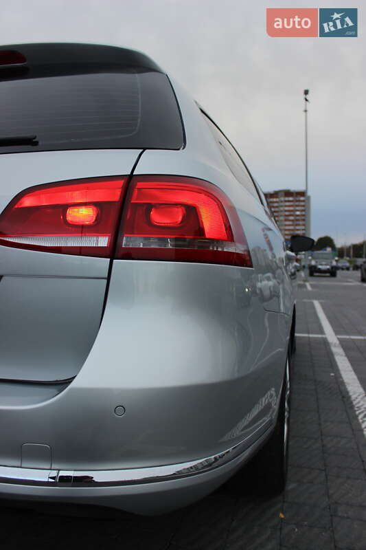 Универсал Volkswagen Passat 2012 в Львове