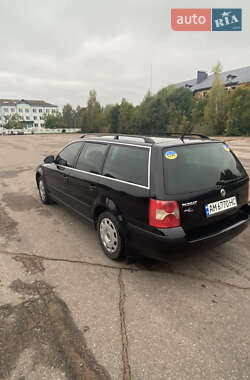 Універсал Volkswagen Passat 2005 в Житомирі