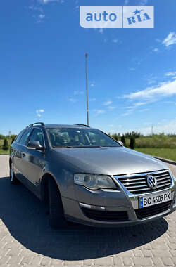 Универсал Volkswagen Passat 2006 в Городке