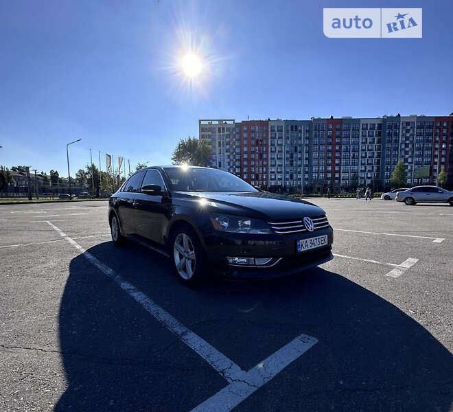 Седан Volkswagen Passat 2015 в Києві