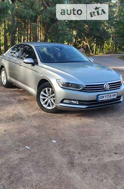 Седан Volkswagen Passat 2016 в Коростені