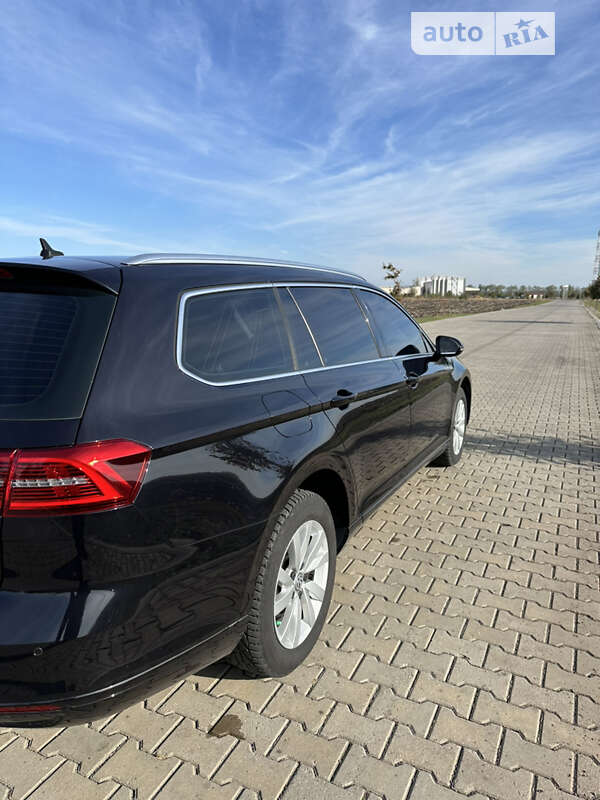 Универсал Volkswagen Passat 2017 в Виннице