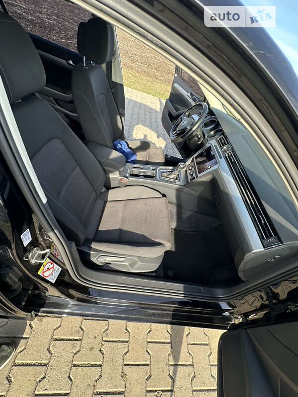 Универсал Volkswagen Passat 2017 в Виннице