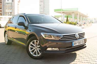 Универсал Volkswagen Passat 2015 в Житомире