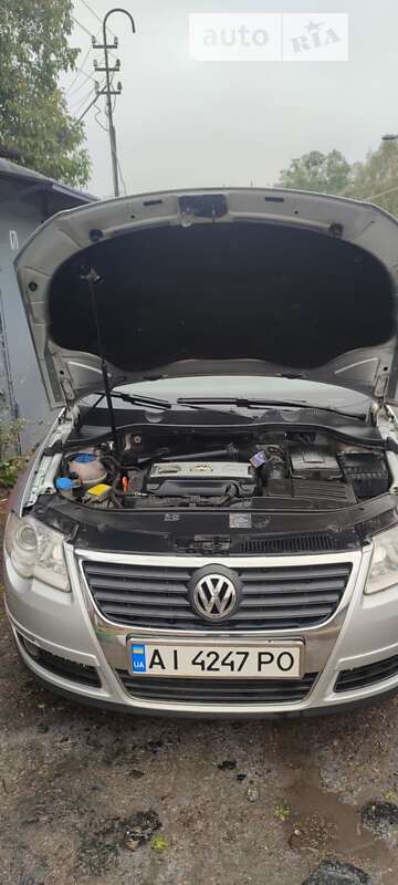 Универсал Volkswagen Passat 2008 в Киеве