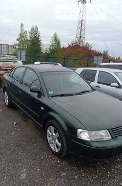 Седан Volkswagen Passat 1998 в Тернополе