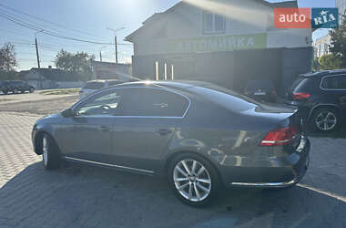 Седан Volkswagen Passat 2014 в Черновцах