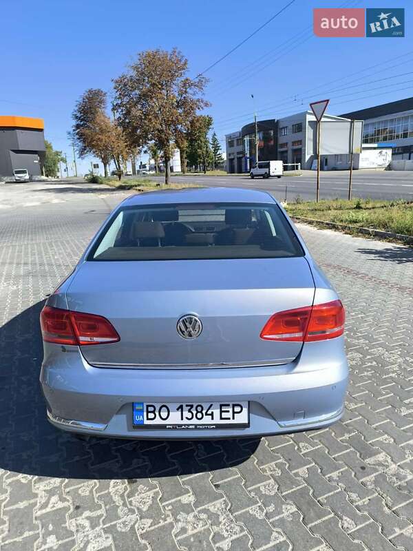 Седан Volkswagen Passat 2013 в Тернополе
