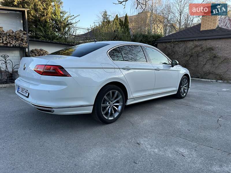 Седан Volkswagen Passat 2018 в Кременчуге