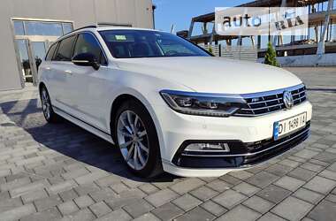 Універсал Volkswagen Passat 2017 в Чернівцях