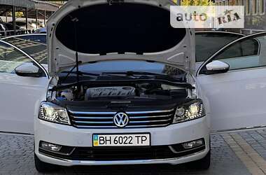 Седан Volkswagen Passat 2012 в Одессе