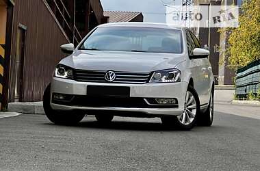 Седан Volkswagen Passat 2012 в Одессе