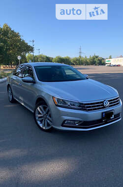 Седан Volkswagen Passat 2016 в Одесі