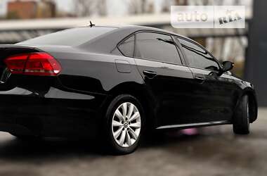 Седан Volkswagen Passat 2012 в Хмельницькому