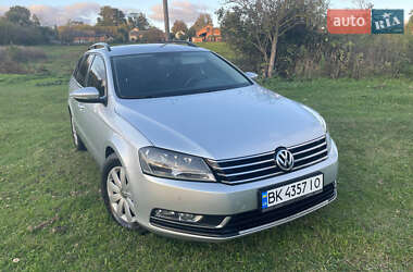 Универсал Volkswagen Passat 2013 в Тернополе