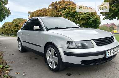 Седан Volkswagen Passat 2000 в Ивано-Франковске