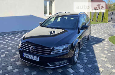 Універсал Volkswagen Passat 2013 в Звягелі