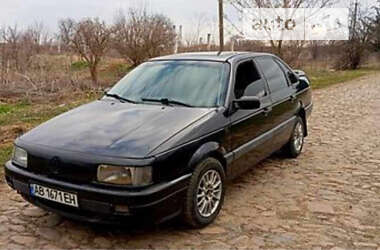 Седан Volkswagen Passat 1989 в Вінниці