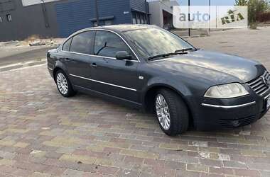 Седан Volkswagen Passat 2004 в Харкові