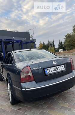 Седан Volkswagen Passat 2004 в Харкові