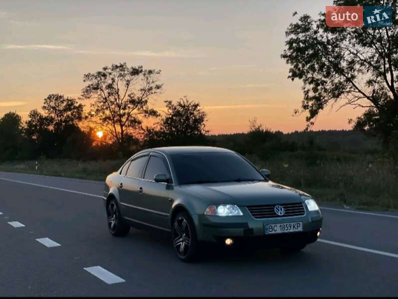 Седан Volkswagen Passat 2001 в Львове
