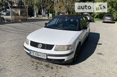 Універсал Volkswagen Passat 1998 в Чернівцях