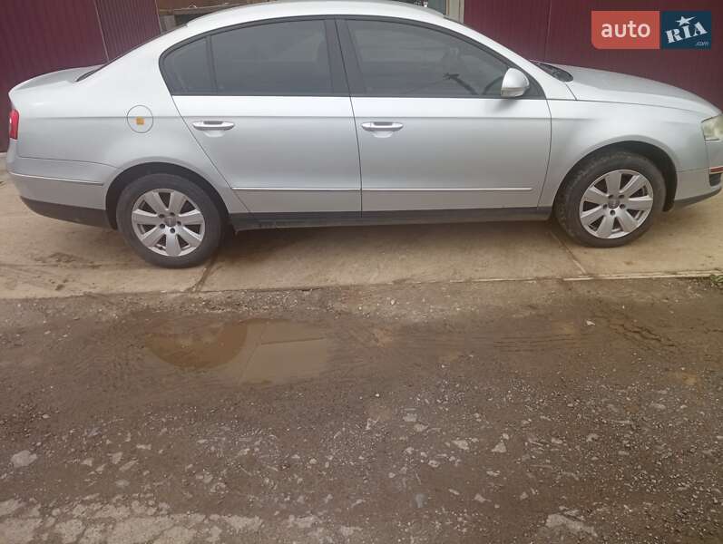 Седан Volkswagen Passat 2007 в Виноградові