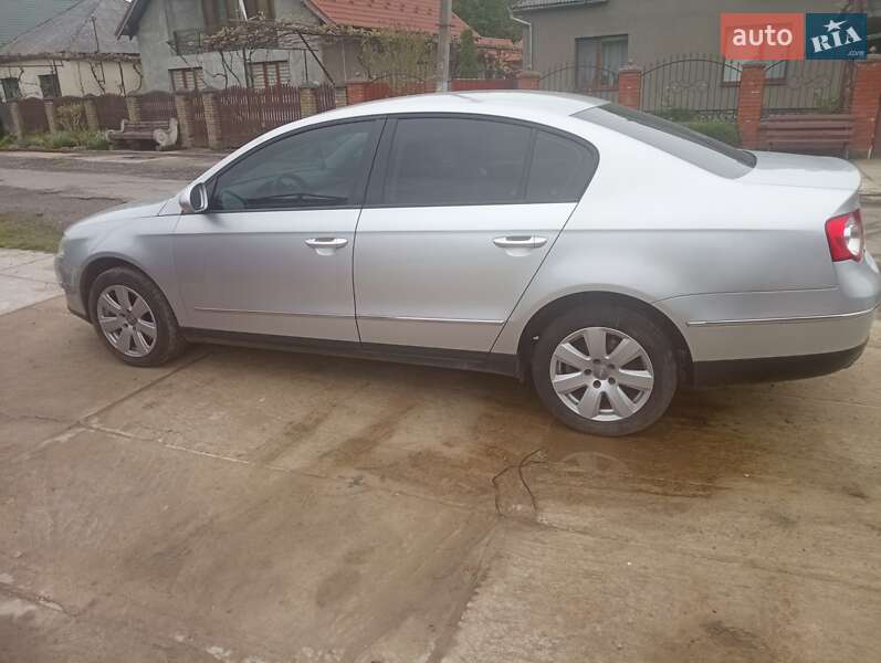 Седан Volkswagen Passat 2007 в Виноградові