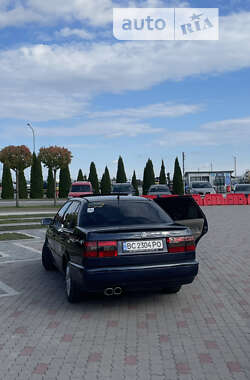 Седан Volkswagen Passat 1995 в Городке