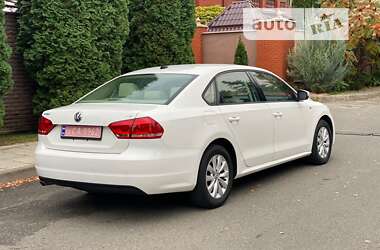 Седан Volkswagen Passat 2014 в Киеве