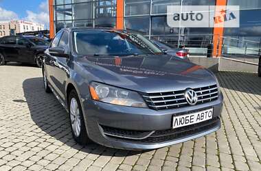 Седан Volkswagen Passat 2014 в Львові