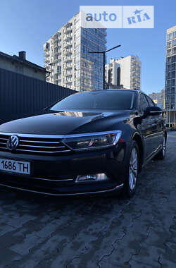 Універсал Volkswagen Passat 2017 в Львові