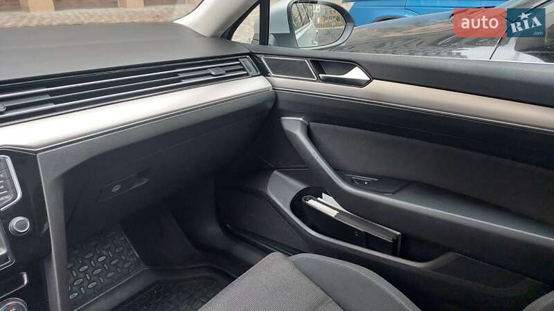 Универсал Volkswagen Passat 2016 в Виннице