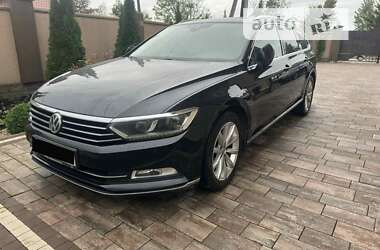 Універсал Volkswagen Passat 2017 в Ужгороді