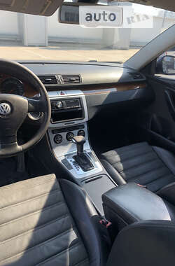 Седан Volkswagen Passat 2008 в Києві