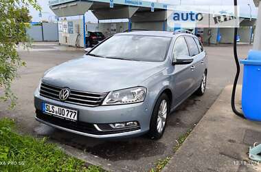 Універсал Volkswagen Passat 2013 в Львові