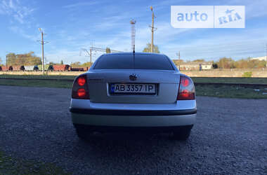 Седан Volkswagen Passat 2001 в Бердичеве